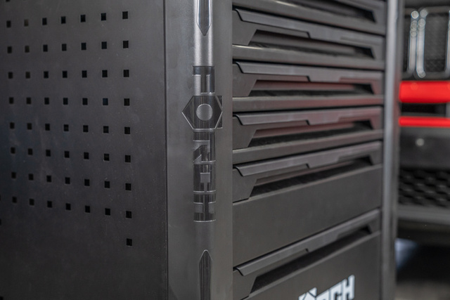 Verktøyvogn Serie 8 Sort 215 deler 